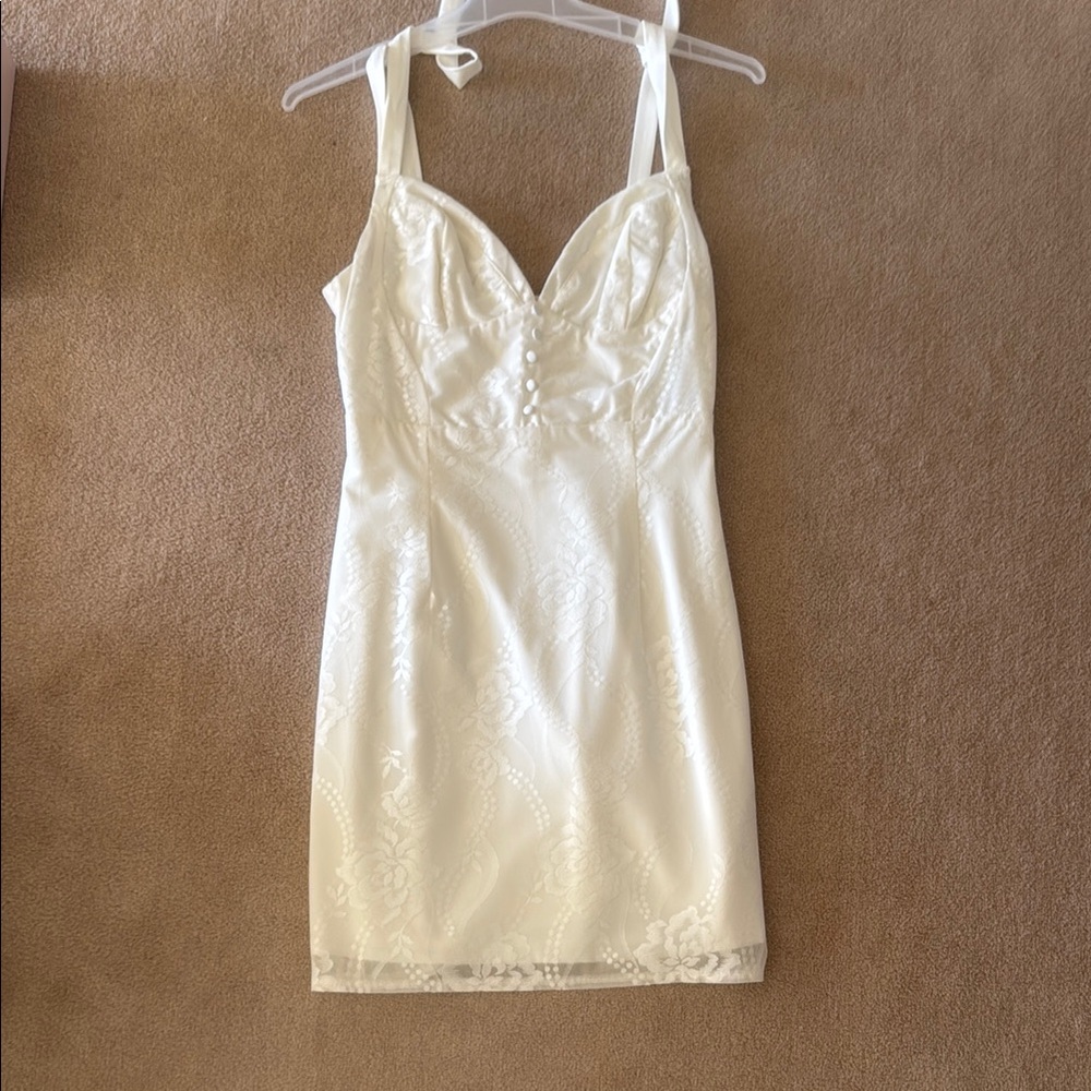 Tiger mist White Dress